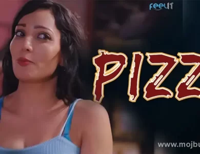 A girl is wearing blue nighty in Pizza feelit web series