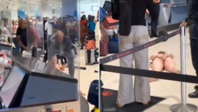 Woman strips naked and creates a scene at the Jamaica Airport | X